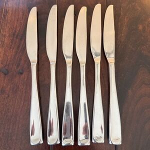 Oneida Moda Glossy Stainless Steel 18/10 6 Dinner Knives Serrated Flatware 9.25"